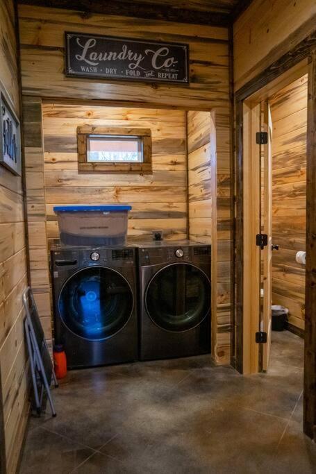 The Big Tex Luxury Cabin Is Epic Broken Bow Exterior photo