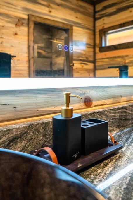 The Big Tex Luxury Cabin Is Epic Broken Bow Exterior photo