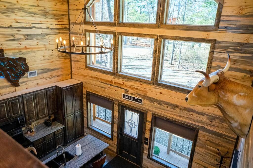 The Big Tex Luxury Cabin Is Epic Broken Bow Exterior photo