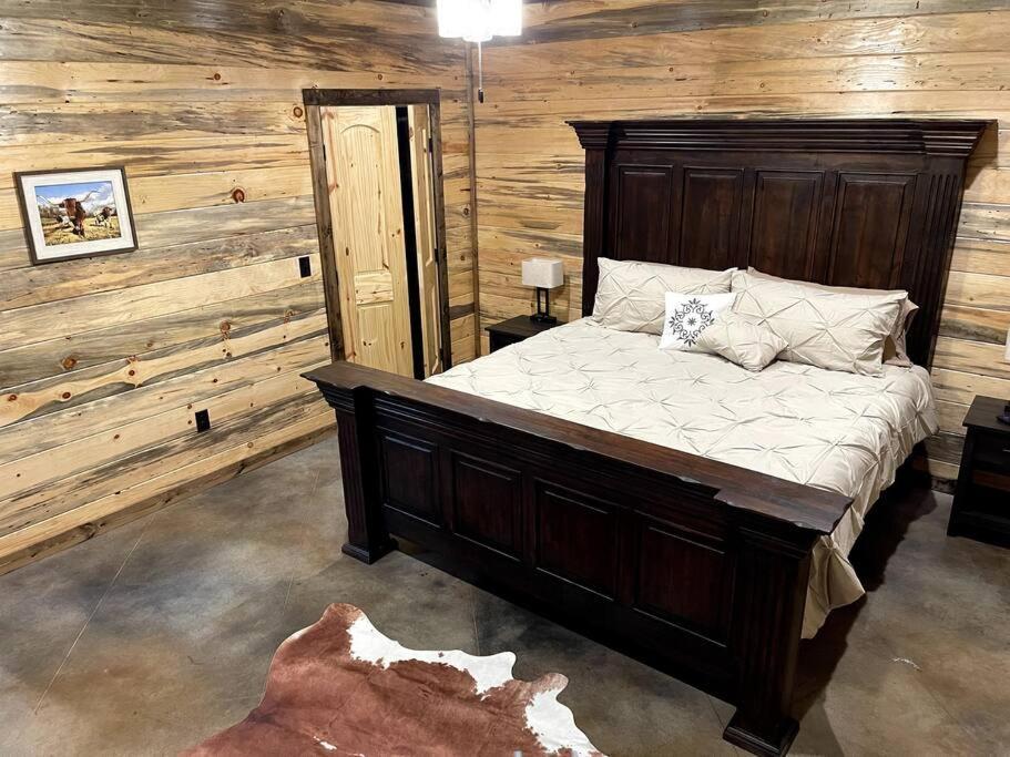 The Big Tex Luxury Cabin Is Epic Broken Bow Exterior photo