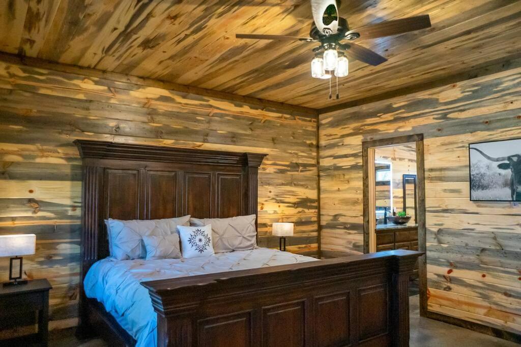 The Big Tex Luxury Cabin Is Epic Broken Bow Exterior photo
