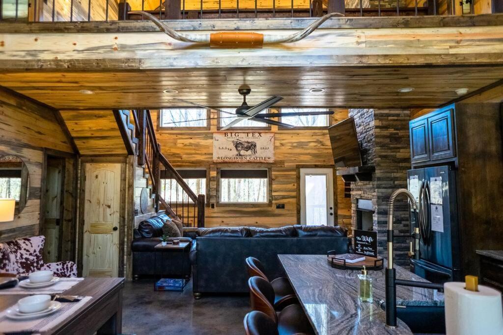 The Big Tex Luxury Cabin Is Epic Broken Bow Exterior photo